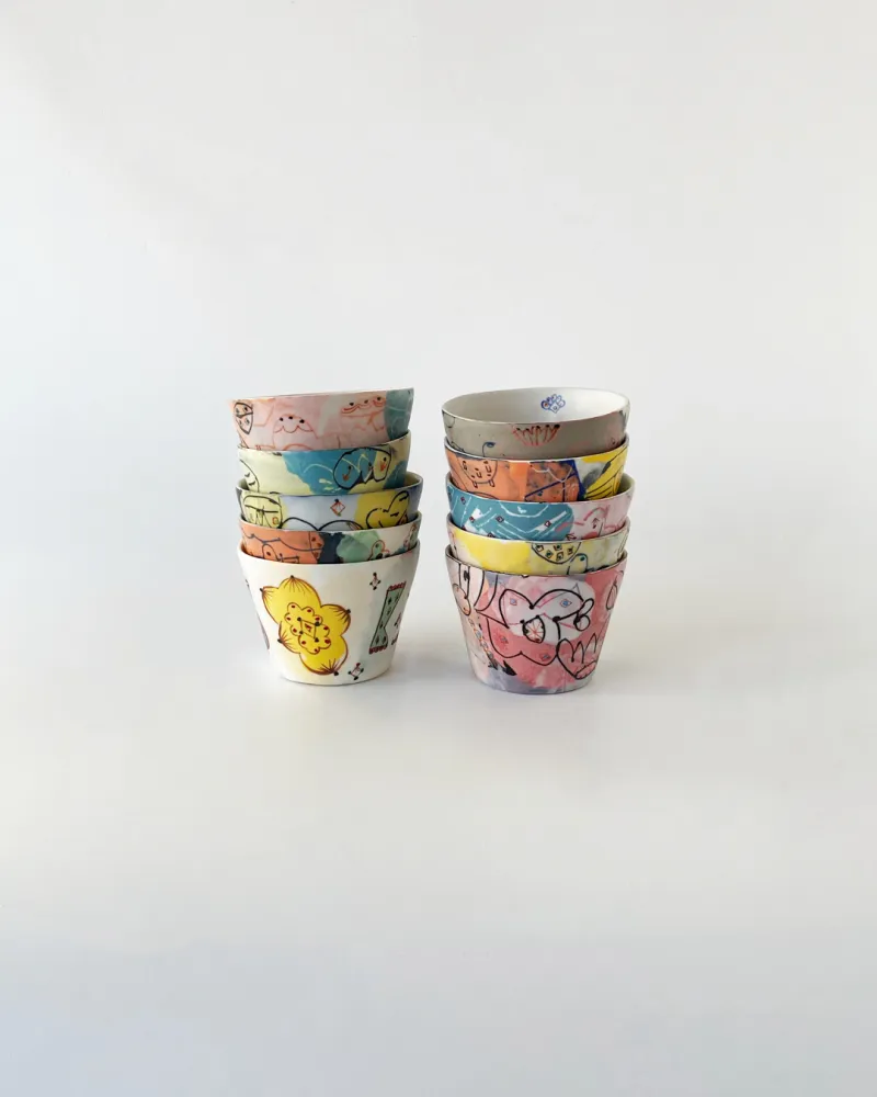 色絵カップ