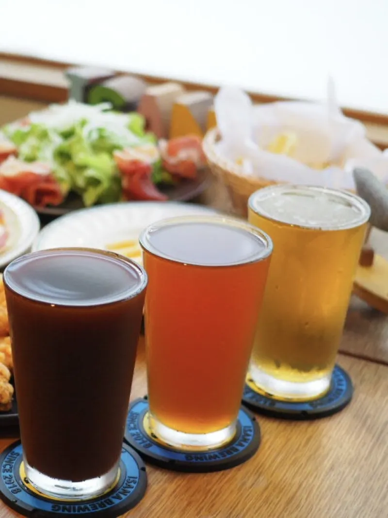 昭島の店舗ではビールとお食事が楽しめます！