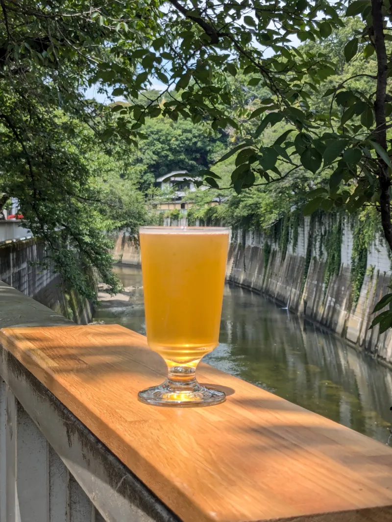 「鉄砲坂 IPA」ニュージー・オージー系ホップが爽やかに香り、クリアで、苦みが効いた、キリっとドライなIPA！