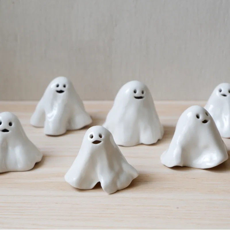 ハロウィン限定のオバケちゃんたちも、どうやらクラフェスに向かう準備を慌ただしく始めているようです
