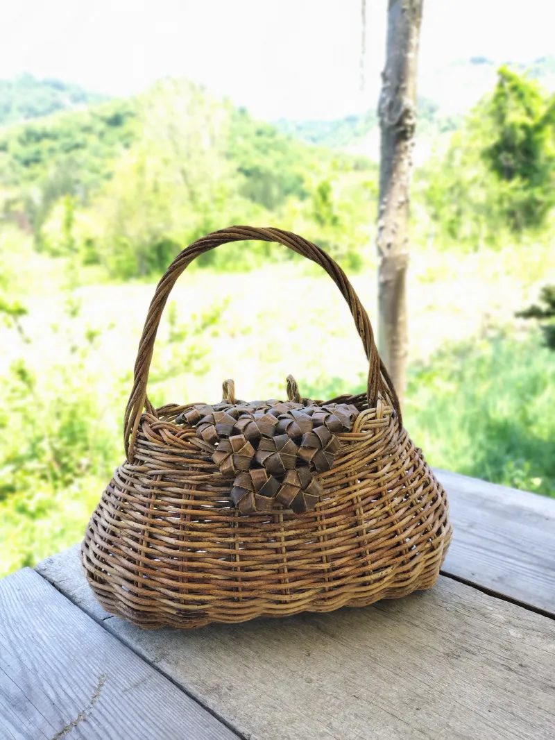 あけび×くるみ　花蓋かご