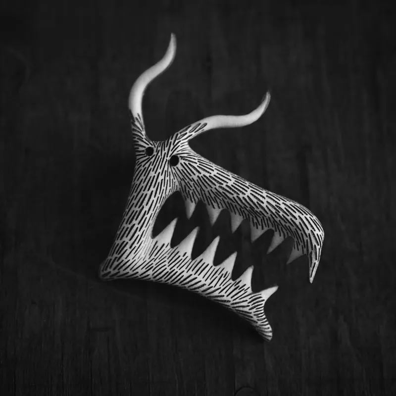 「FORESTMONSTER PIN」イタリアの精霊「シュナップフィーシェ」をモチーフにしたピンブローチ