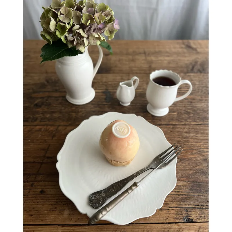 花をモチーフにしたフルールシリーズ。優雅なティータイムを彩ります。