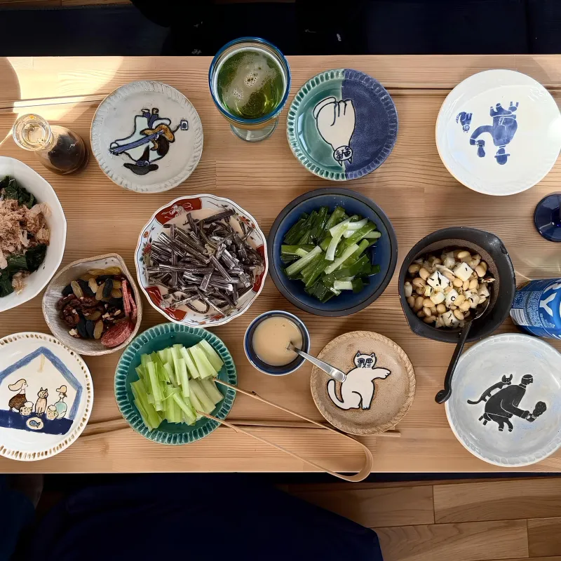 食卓でも楽しめる絵皿