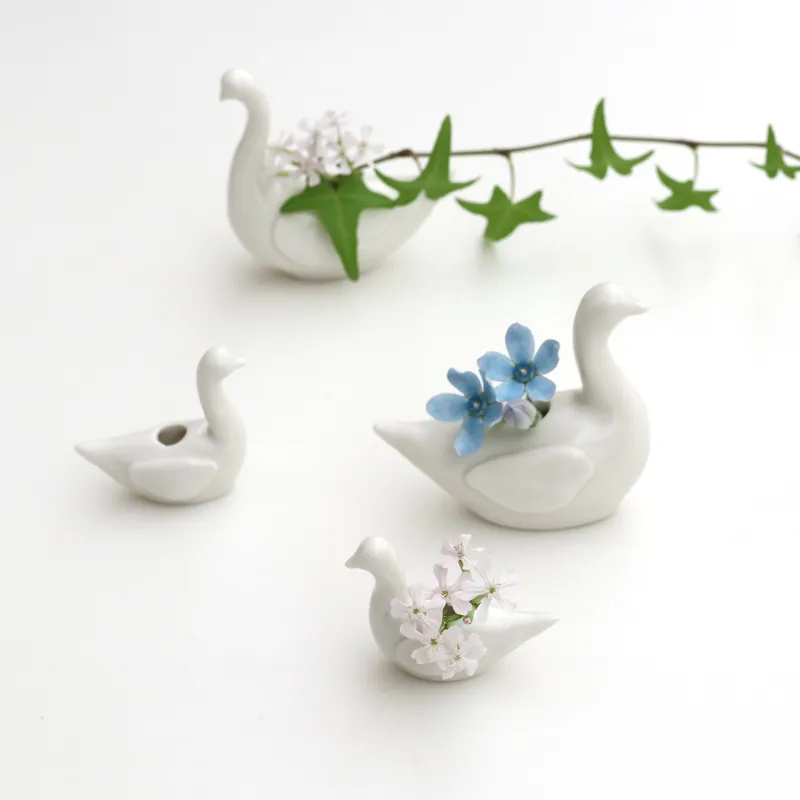 白鳥の花器