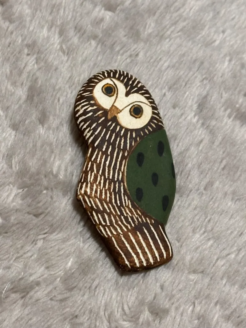 フクロウのブローチ