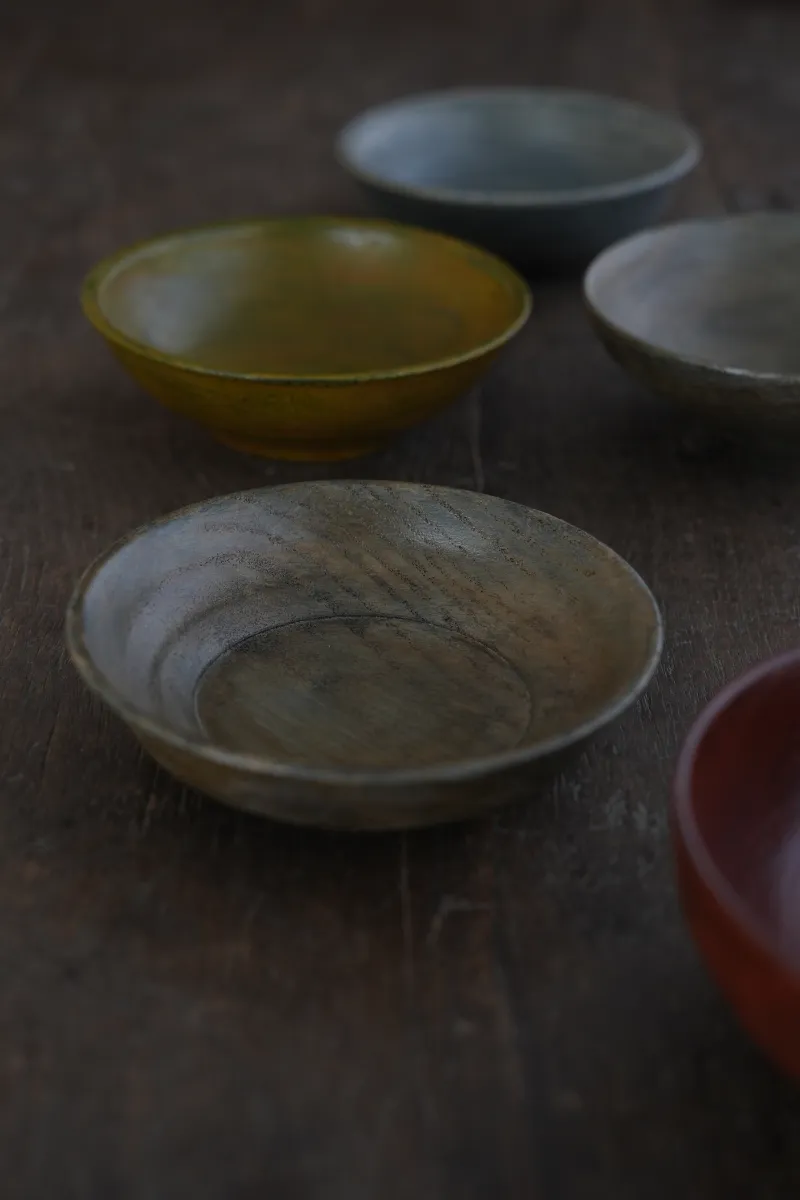 小皿　白漆　黄漆