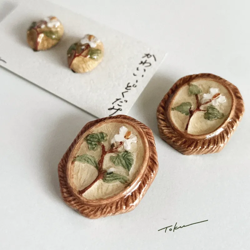 野の草花も、とくの代表作のひとつです。