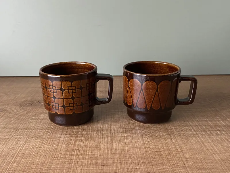 【tileシリーズ マグ】たっぷりのカフェオレにぴったりの大きめマグカップです。