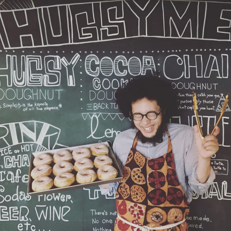 HUGSY DOUGHNUT